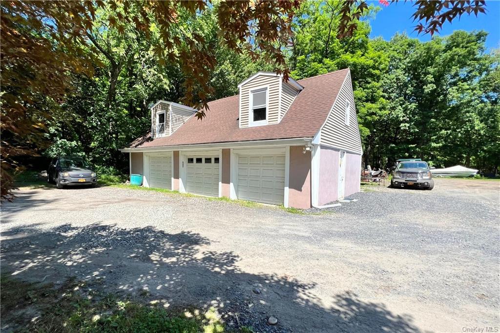 Photo 33 of 36 of 6 Brookside Avenue house