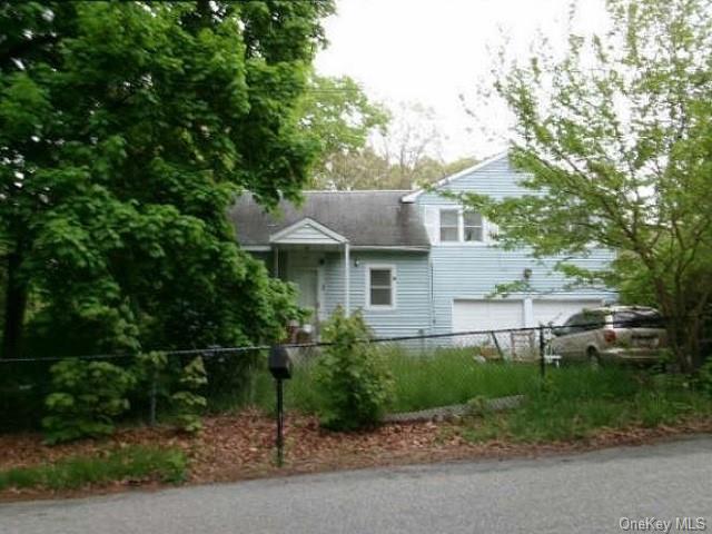 Photo 1 of 1 of 24 Stratford Avenue house