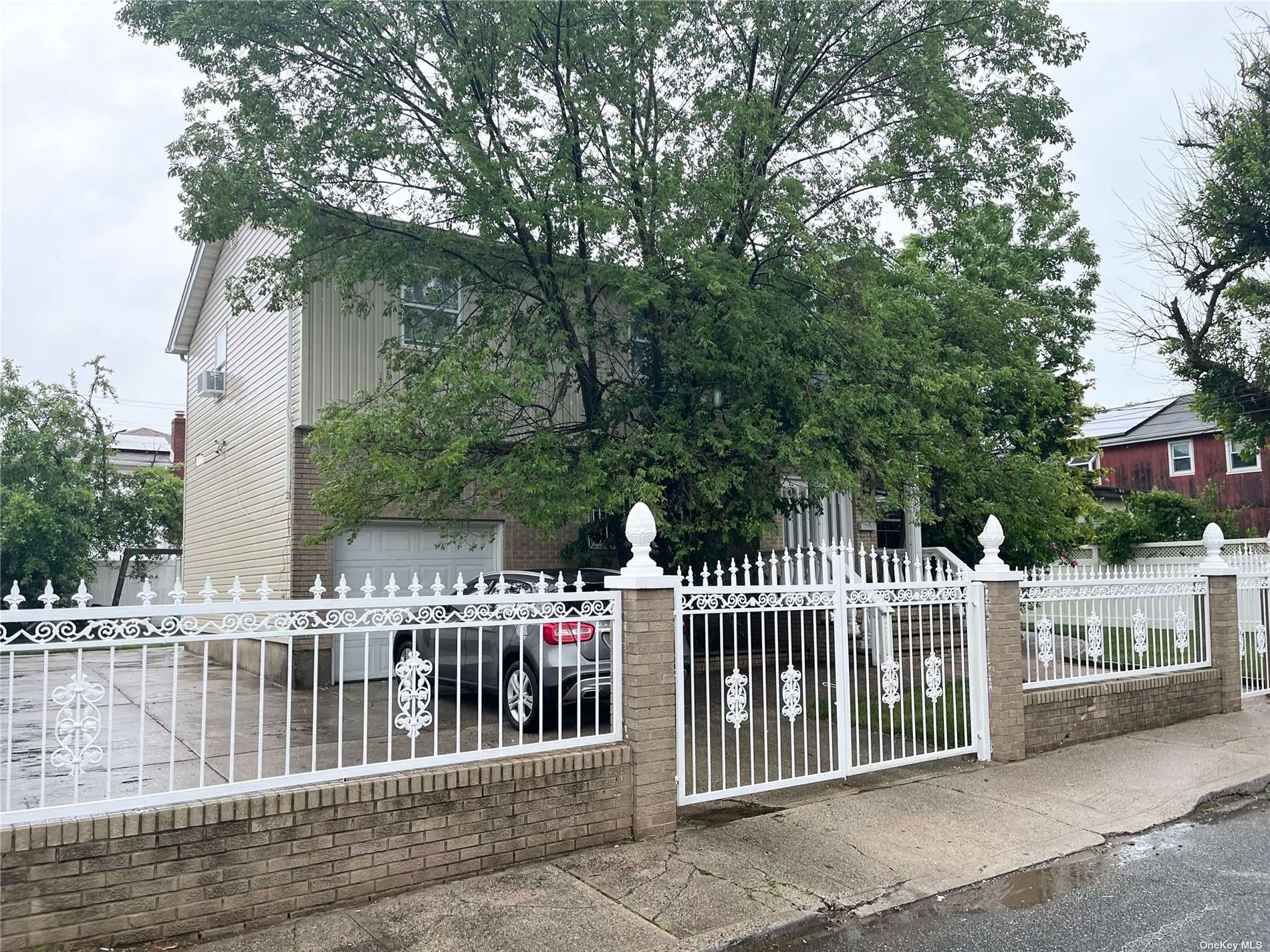 Photo 1 of 3 of 200 Louis Avenue house