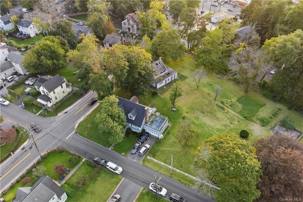 Photo 8 of 21 of 175 Winthrop Avenue house