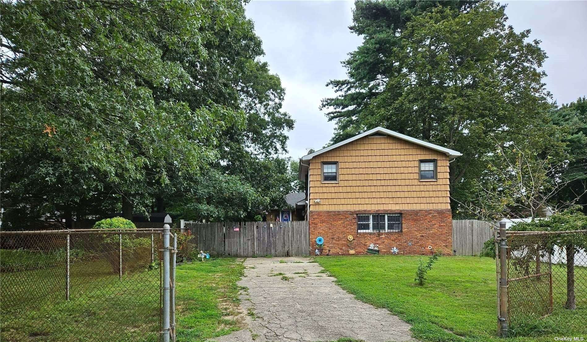 Photo 1 of 1 of 35 Pinedale Avenue house