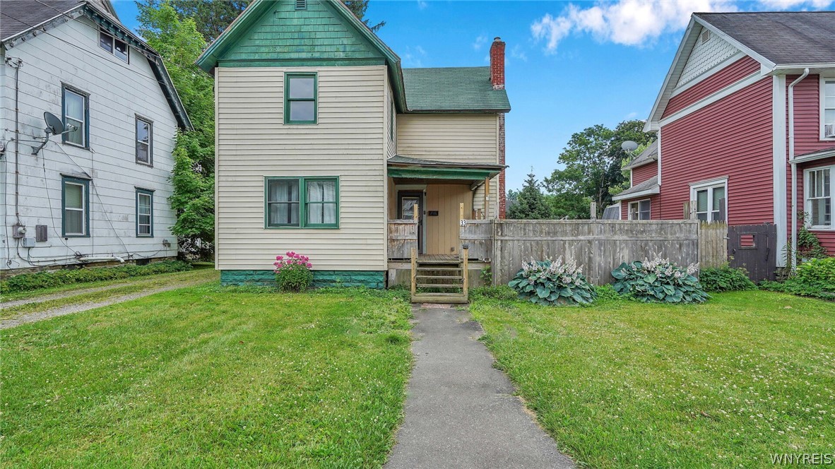 Photo 1 of 21 of 33 1st Avenue house