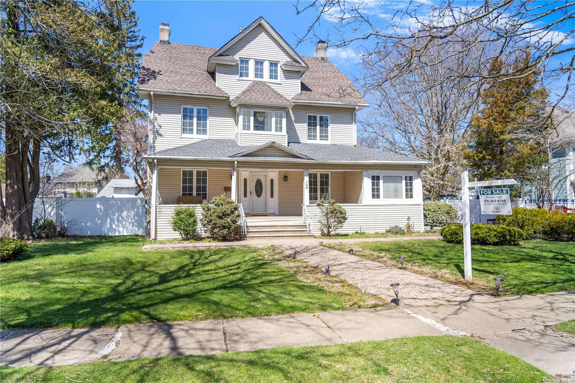 Photo 1 of 3 of 154 Lena Avenue house