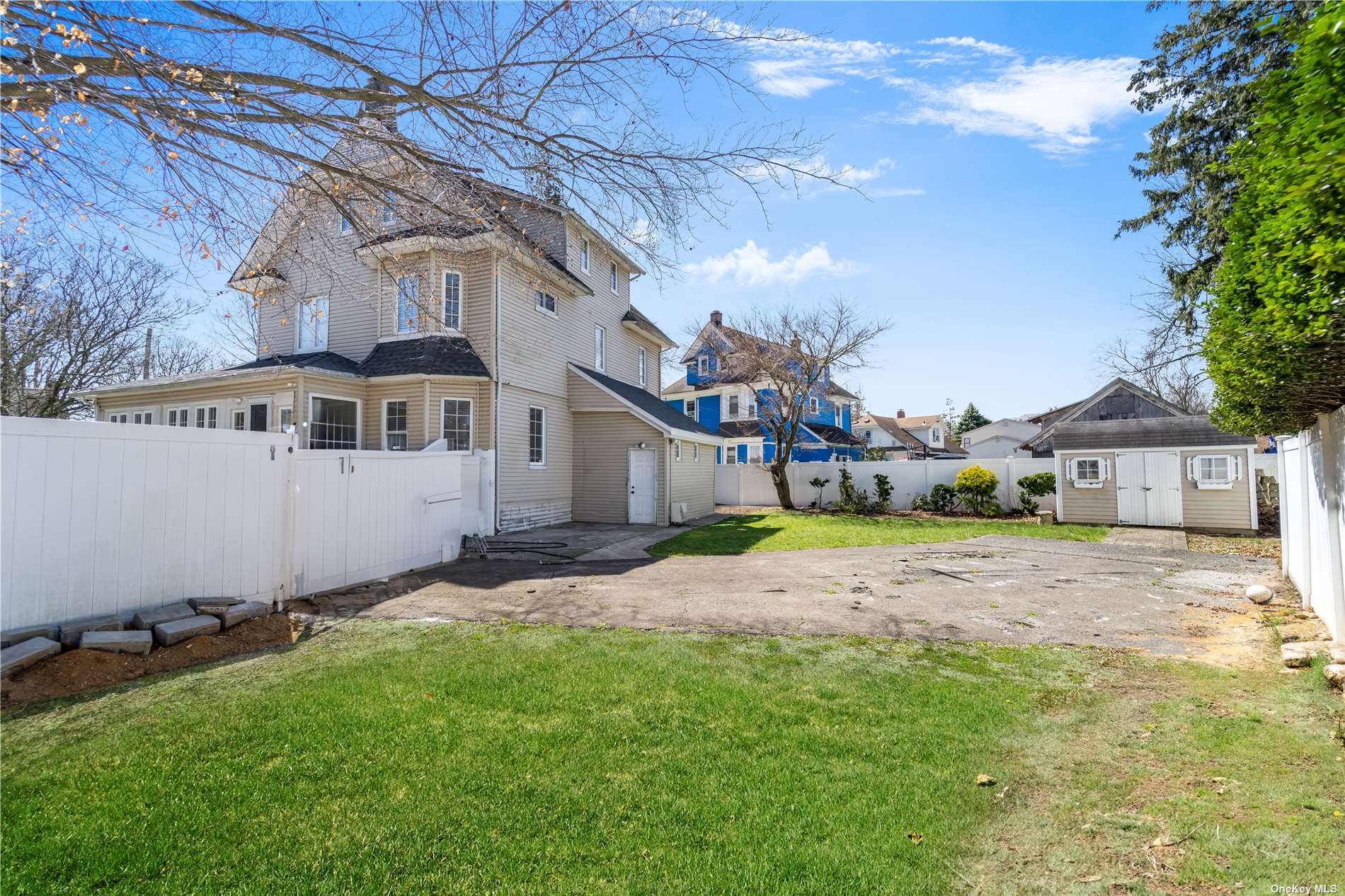 Photo 2 of 3 of 154 Lena Avenue house