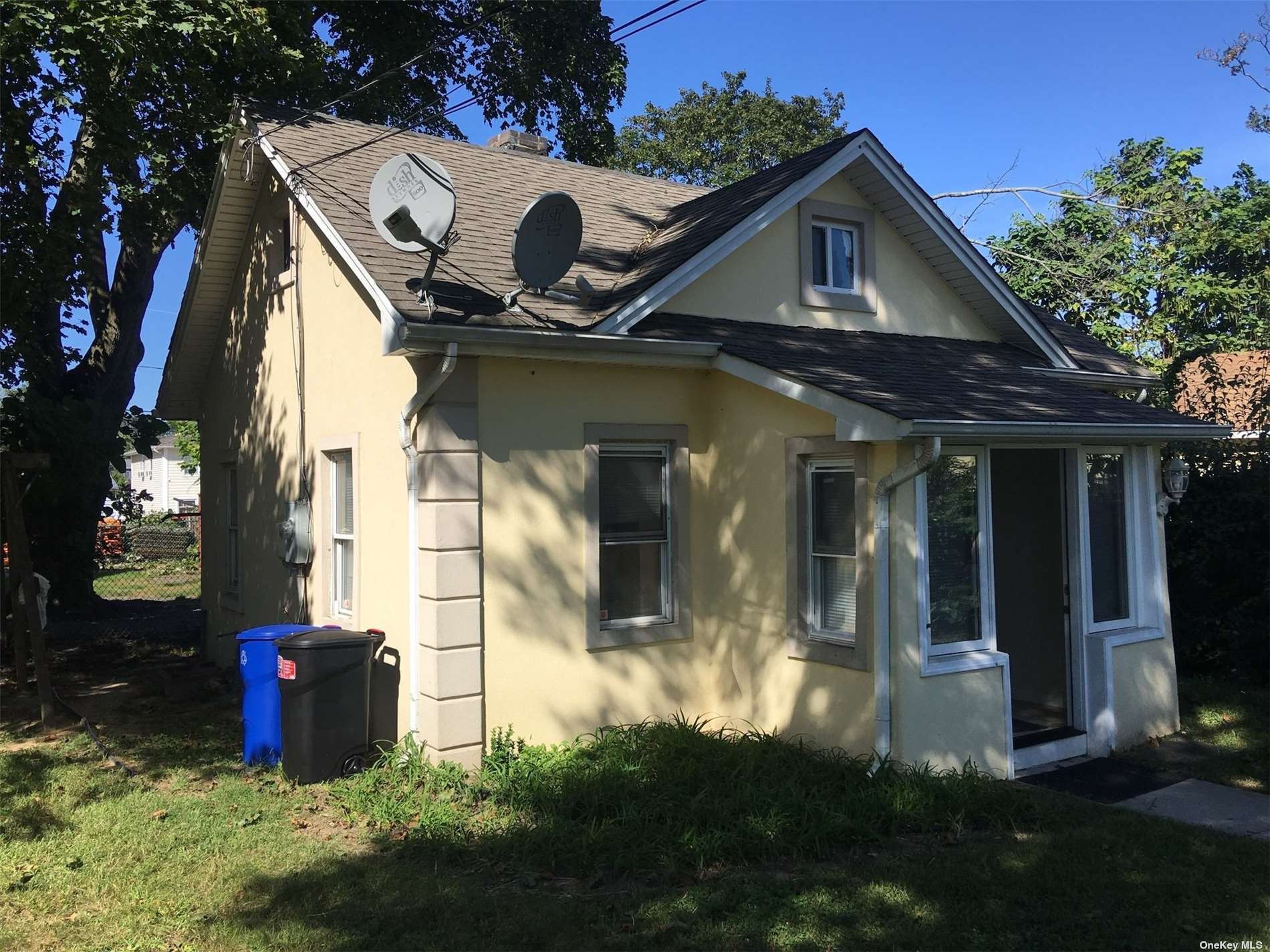 Photo 1 of 11 of 45 Dehnhoff Avenue house