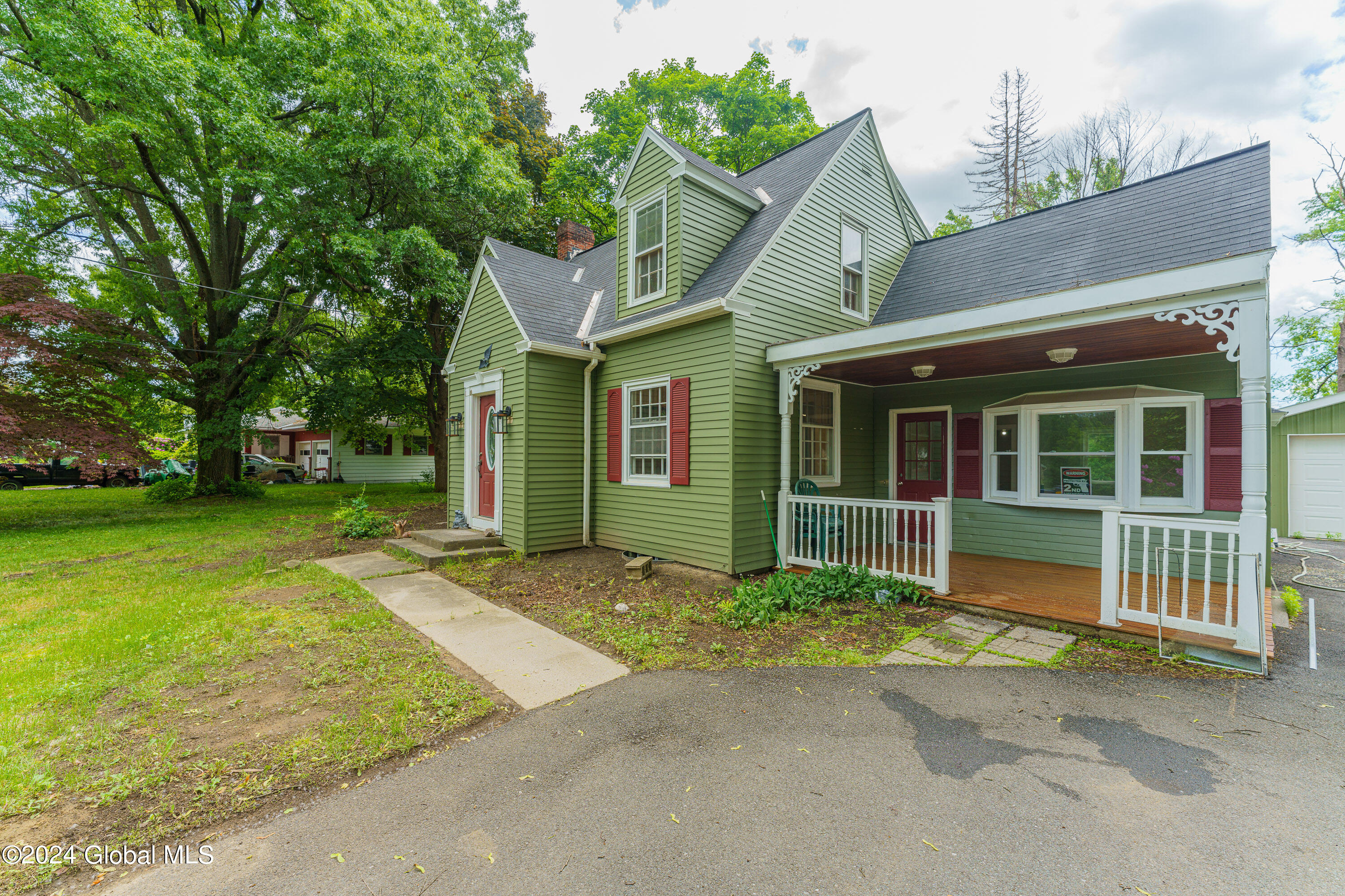 Photo 2 of 36 of 202 Glenmont Road house