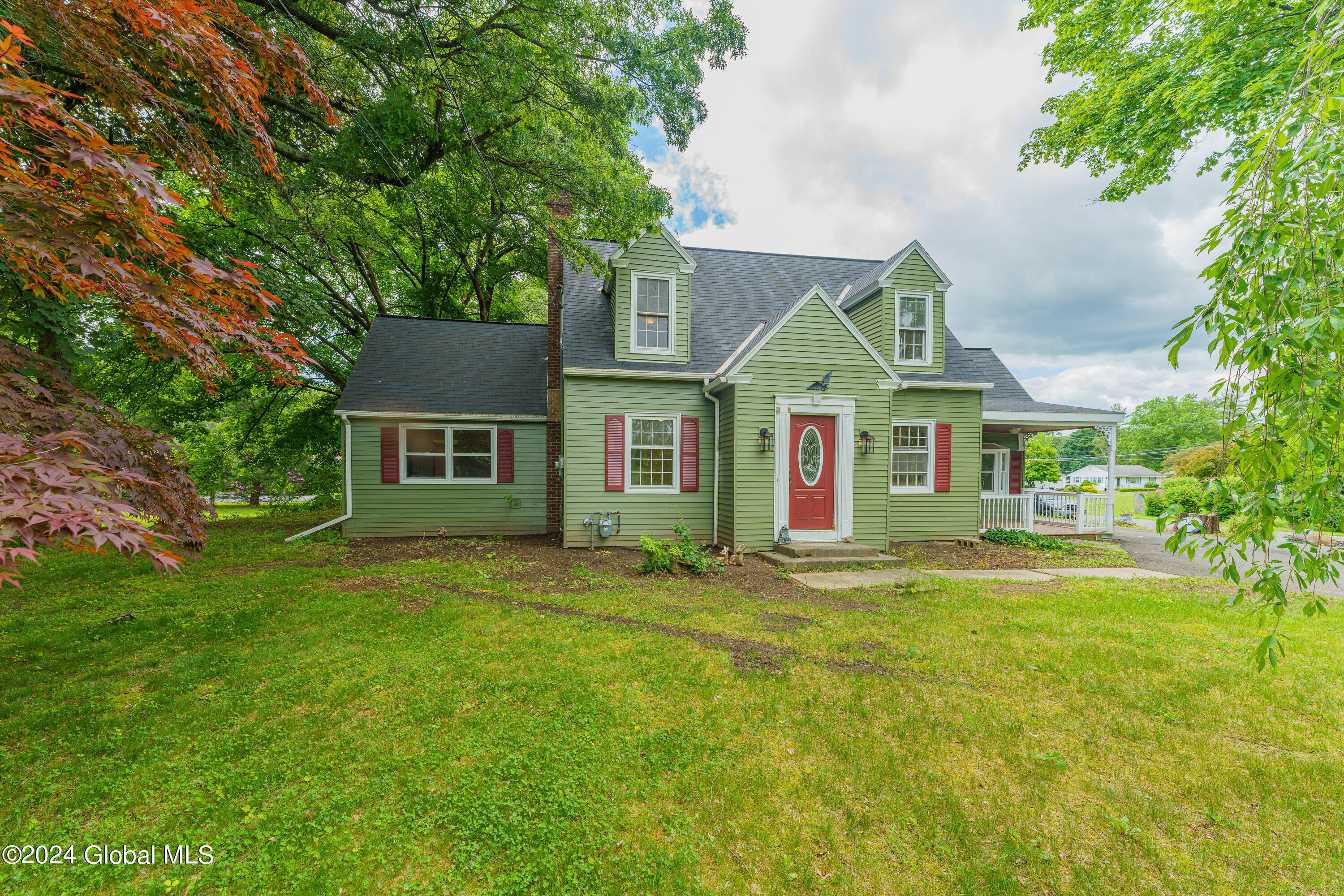 Photo 3 of 36 of 202 Glenmont Road house