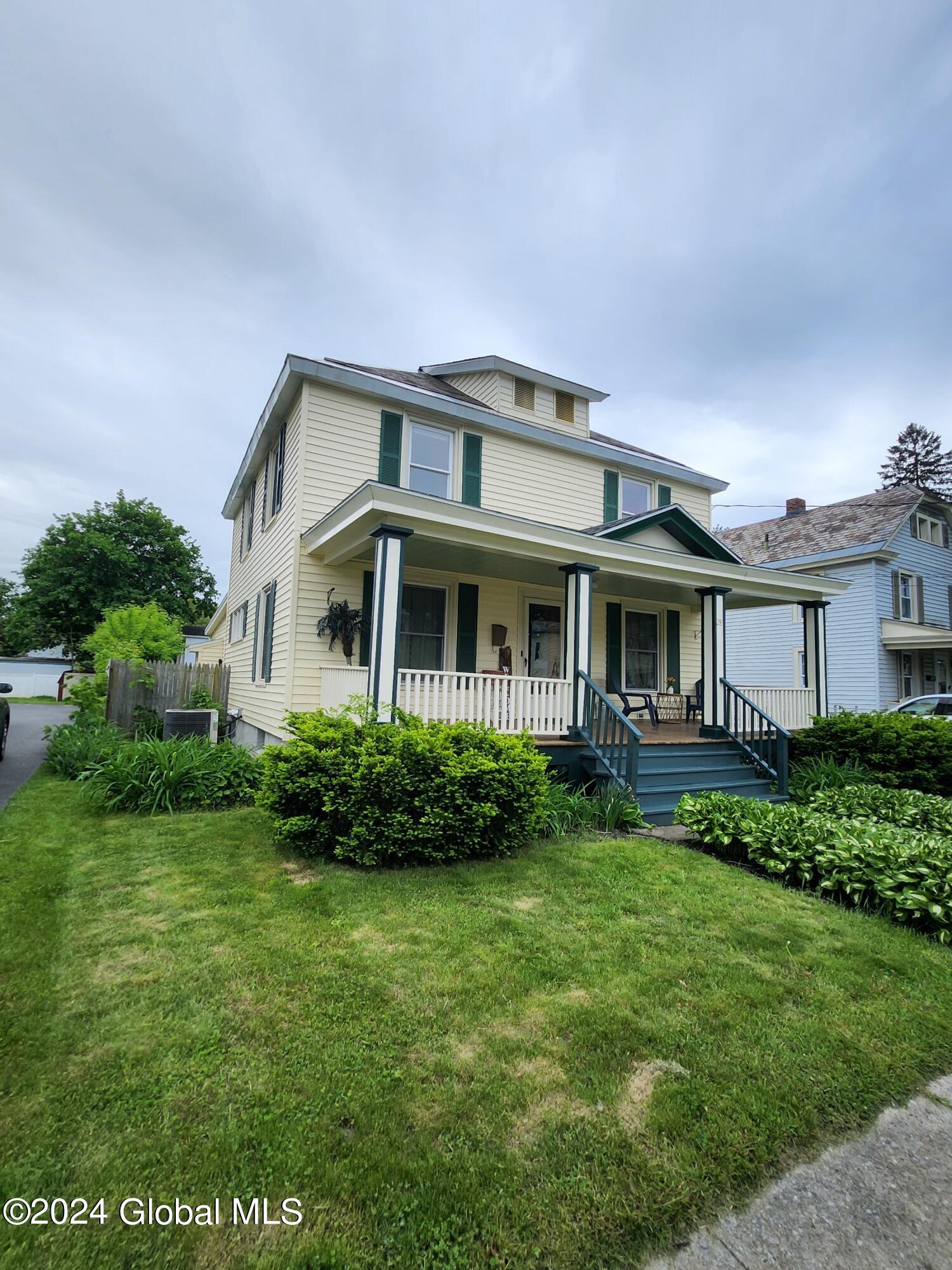 Photo 2 of 23 of 28 Coleman Ave Avenue house