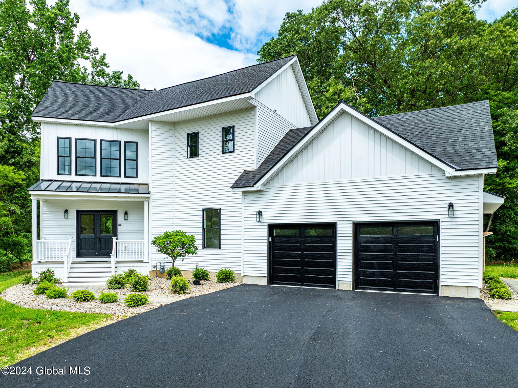 Photo 1 of 66 of 118 Old Niskayuna Road house