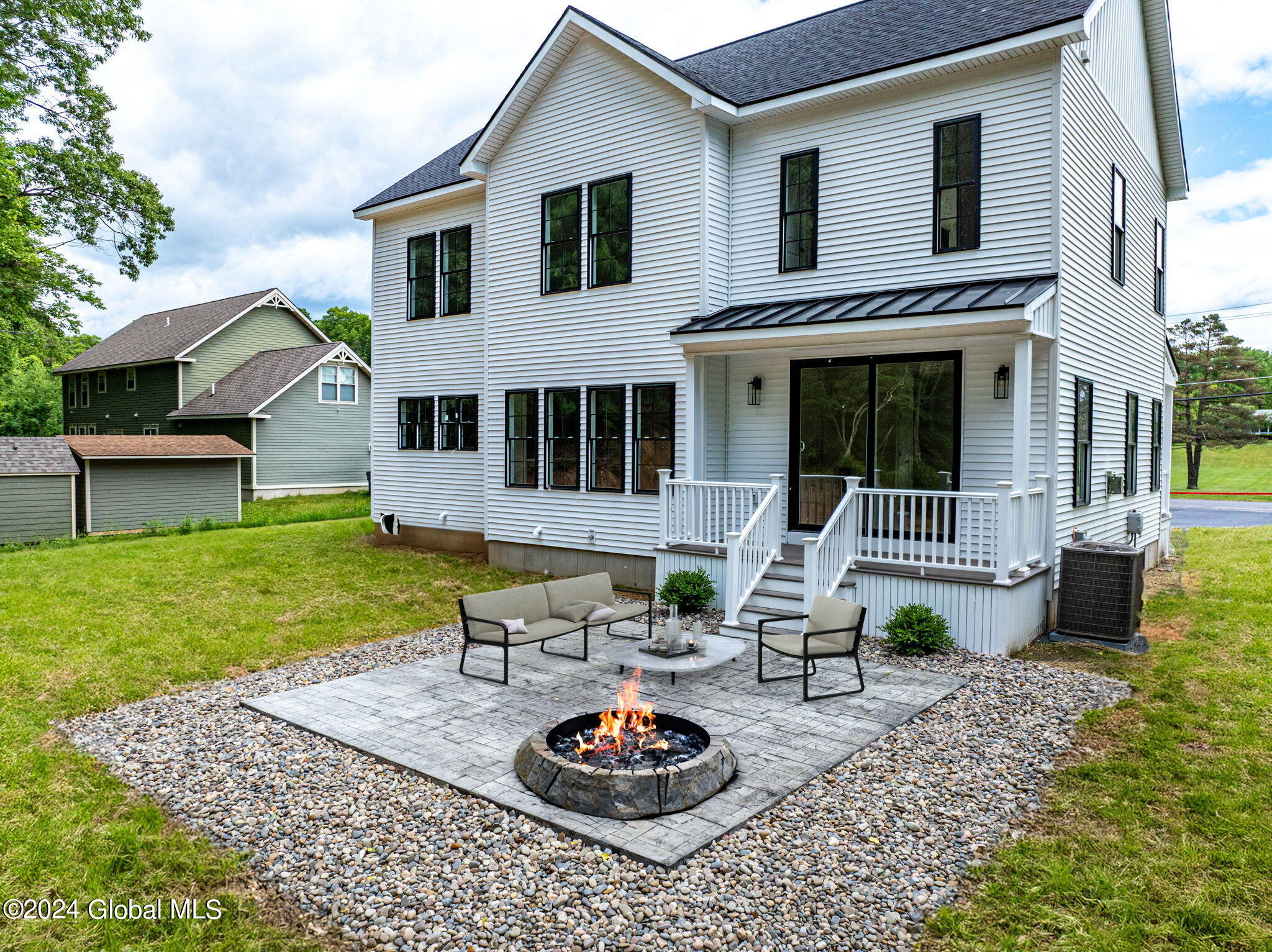 Photo 6 of 66 of 118 Old Niskayuna Road house