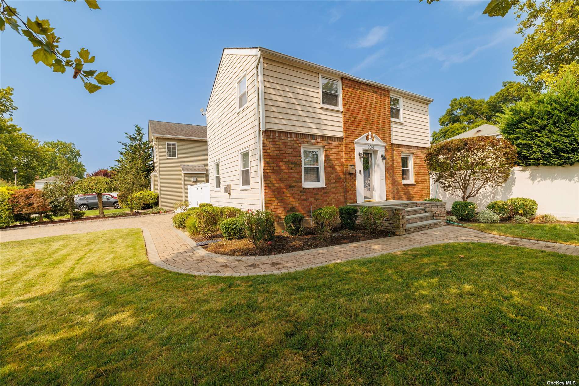 Photo 1 of 26 of 2014 Bellmore Avenue house