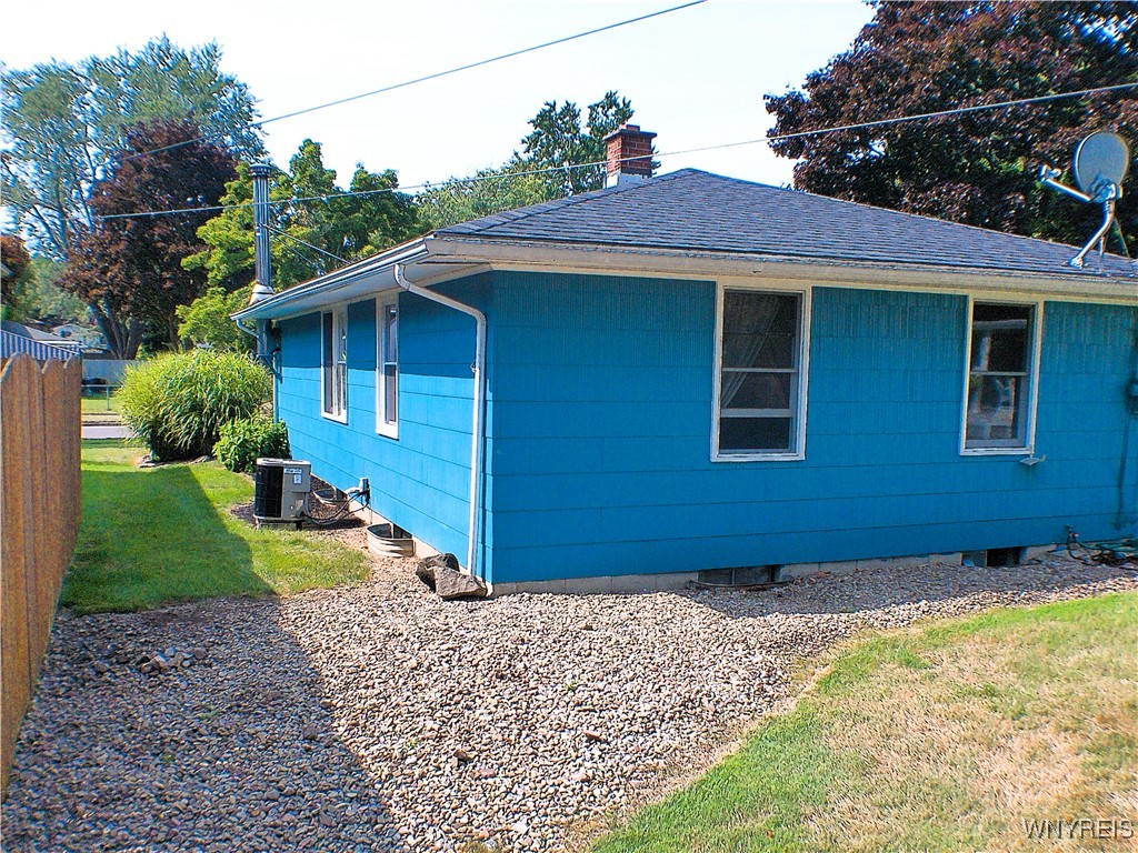 Photo 5 of 26 of 1291 Brookfield Drive house