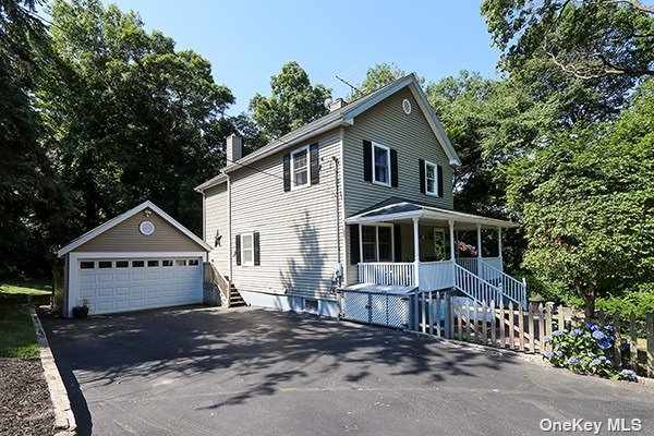 Photo 2 of 33 of 79 Capitol Heights Road house