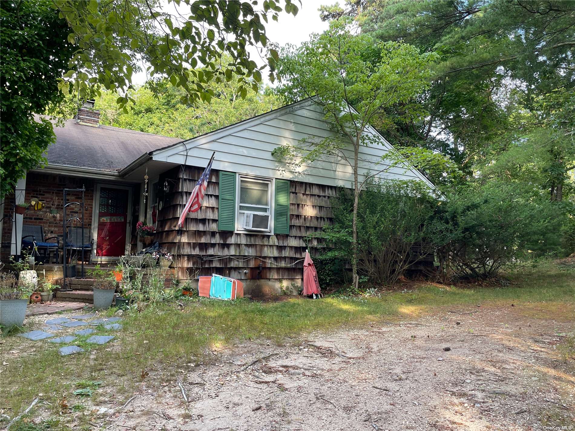 Photo 1 of 3 of 45 Whippoorwill Lane house