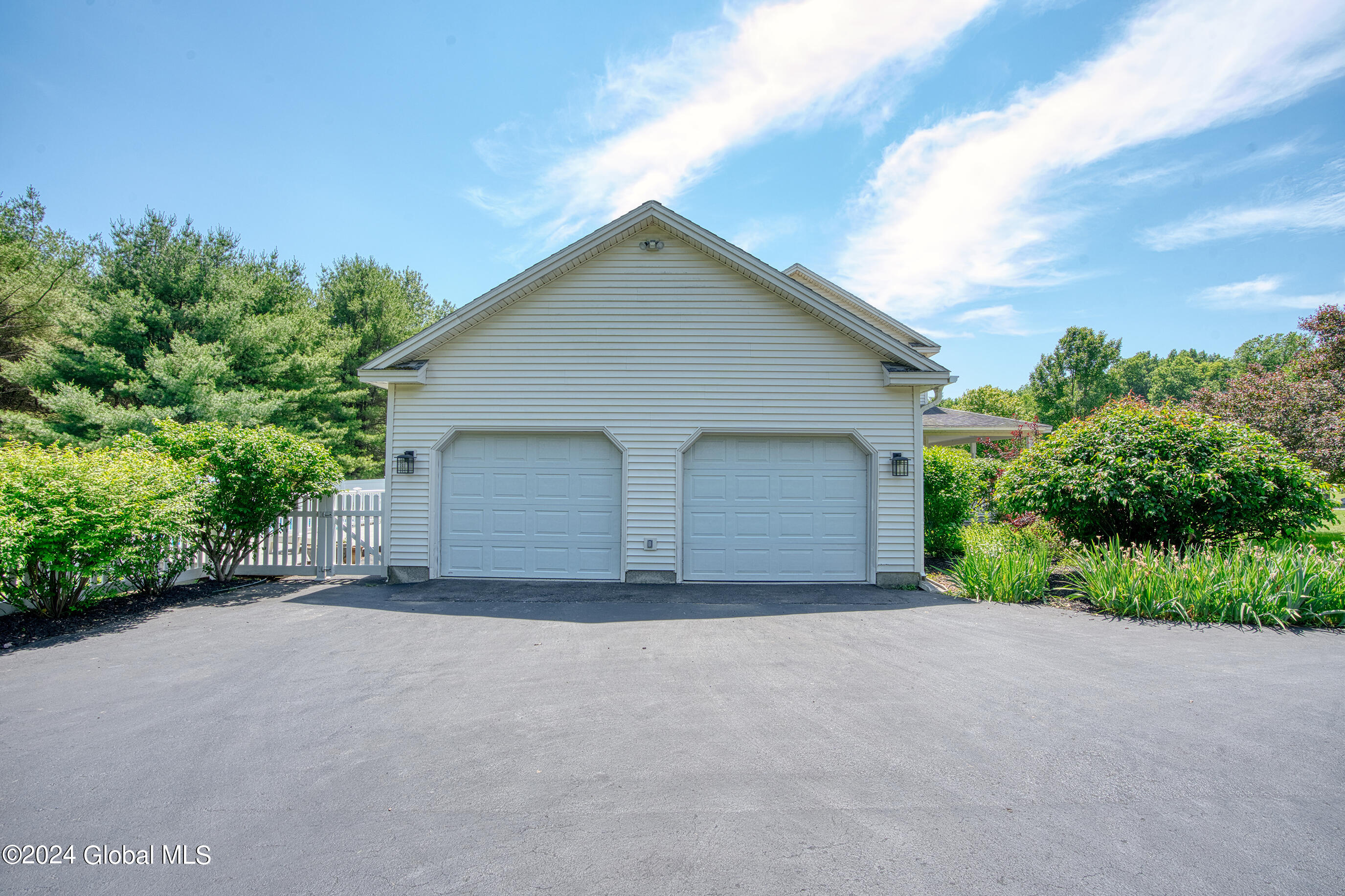 Photo 66 of 70 of 23 Stonehurst Drive house