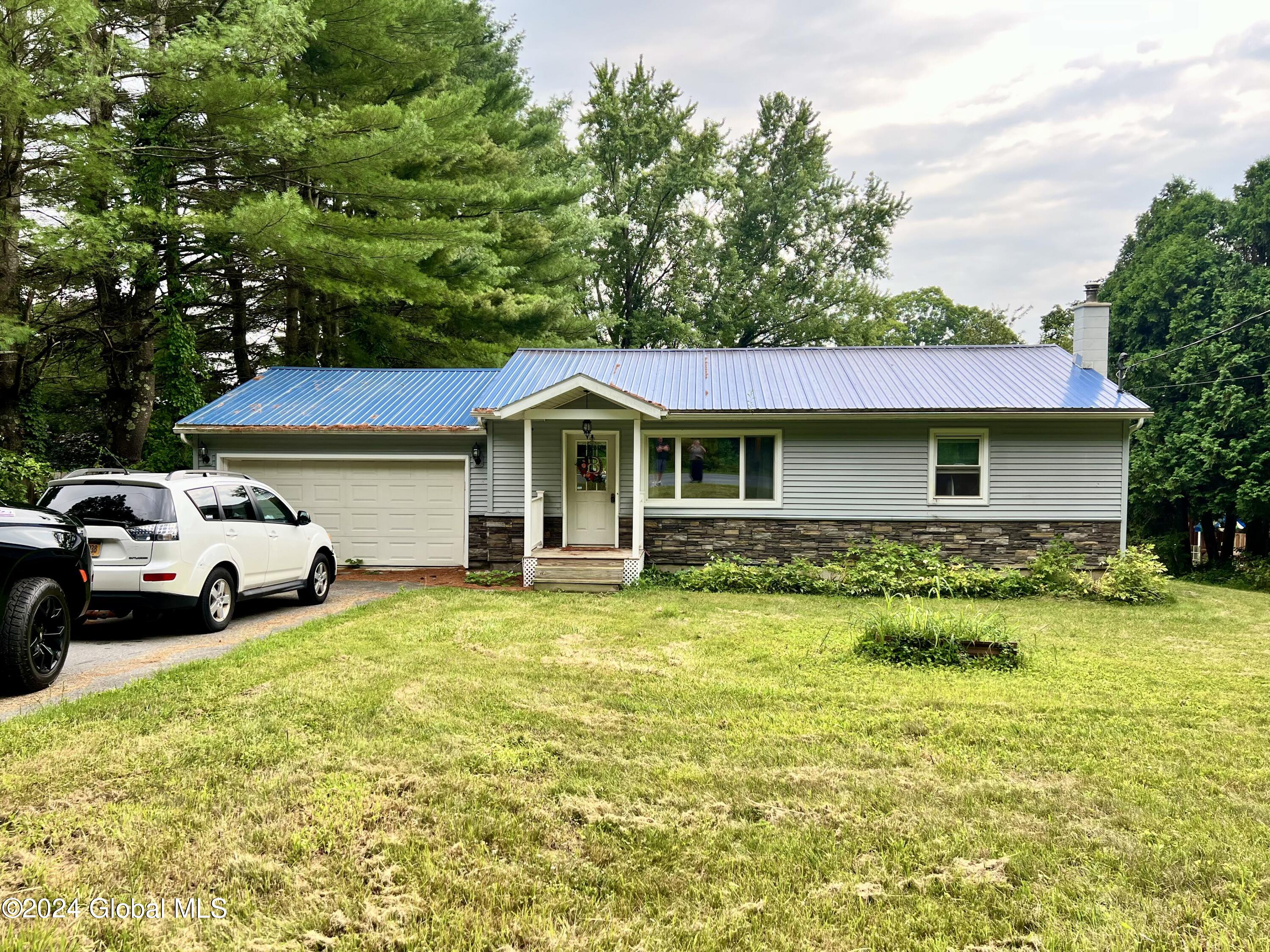 Photo 9 of 9 of 16 Mud Pond Road house