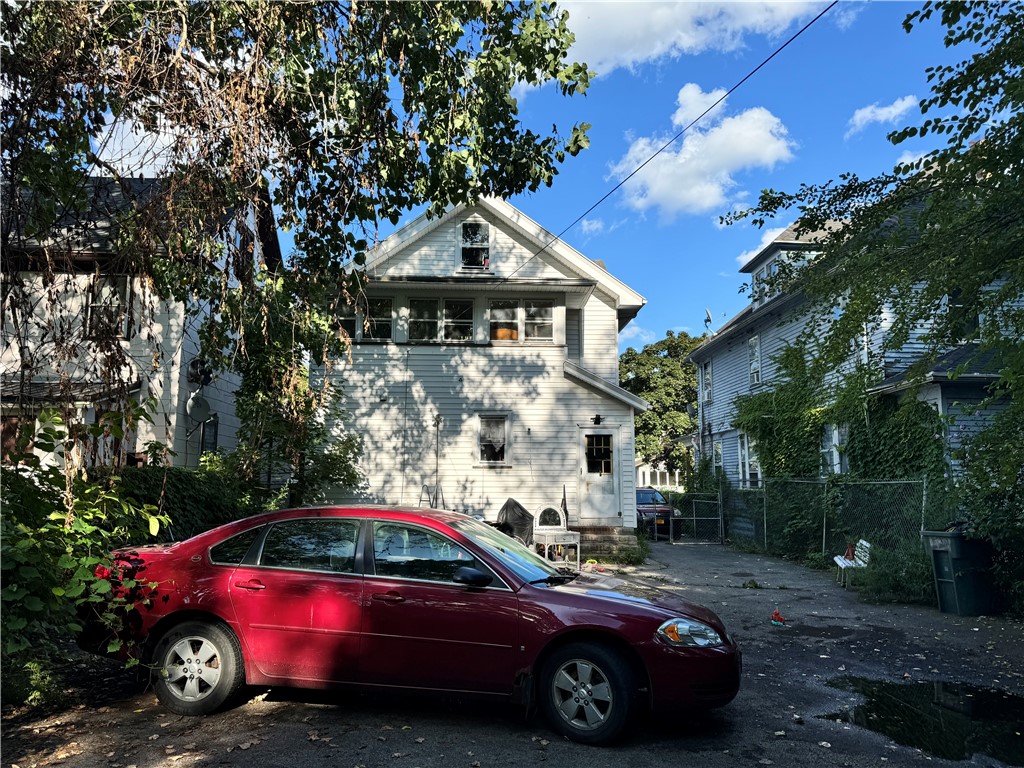 Photo 5 of 29 of 45 Burrows Street house