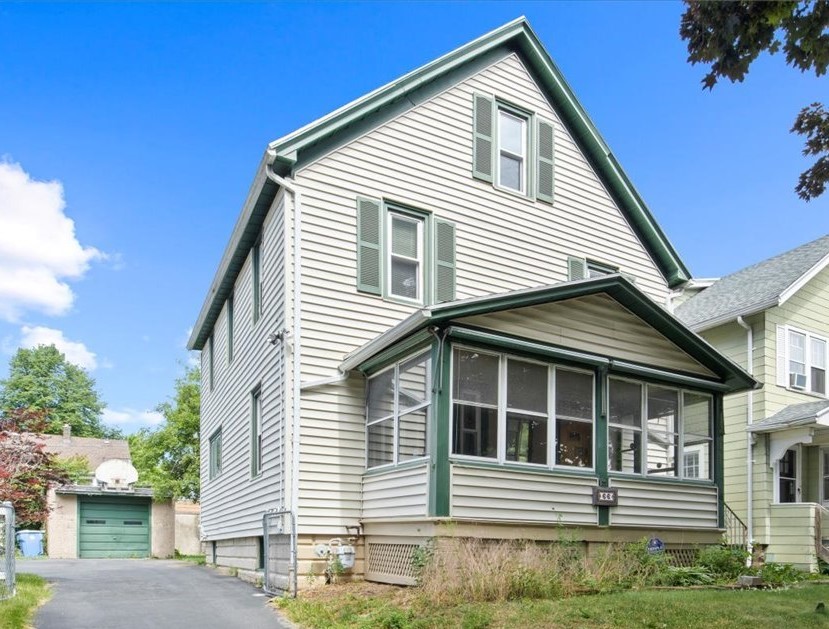 Photo 1 of 28 of 66 Martinot Avenue house