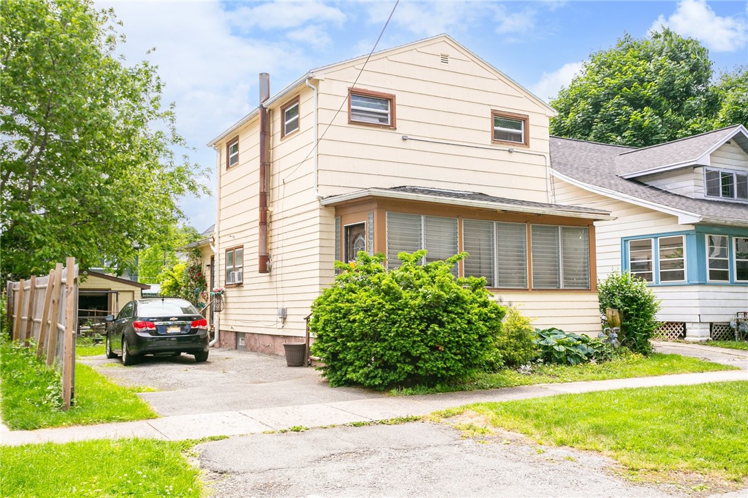 Photo 1 of 16 of 173 Curtis Street house