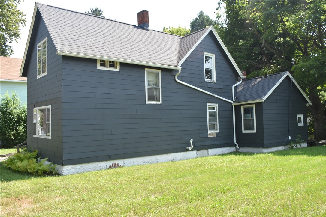 Photo 5 of 10 of 281 Champlain Street house