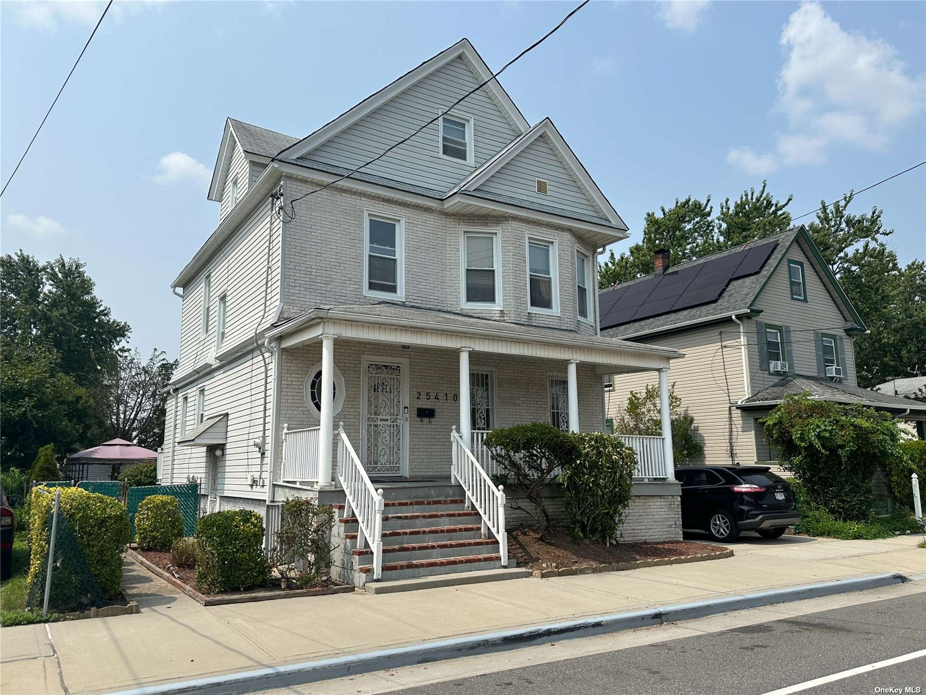 Photo 2 of 10 of 254-10 Francis Lewis Boulevard house