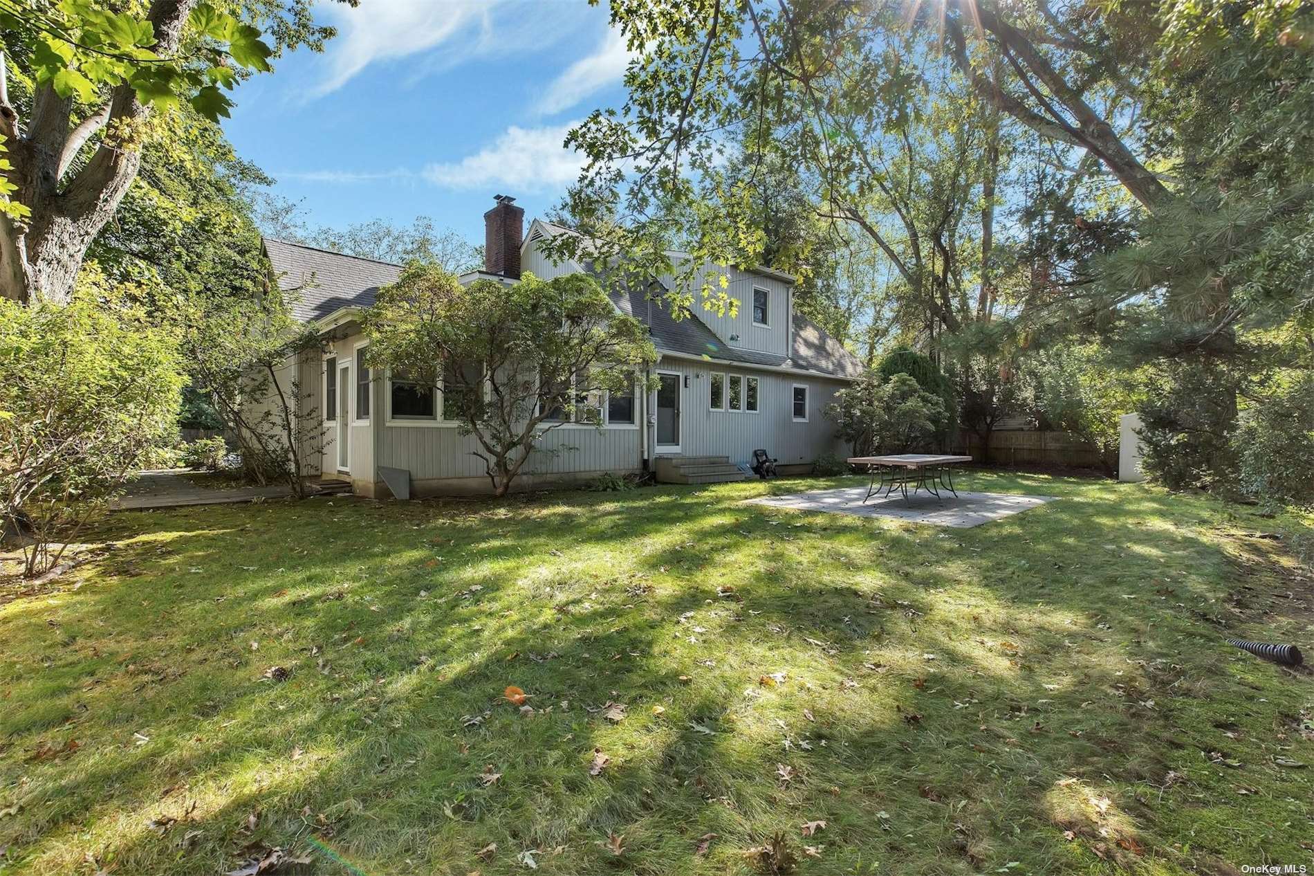 Photo 4 of 30 of 250 Locust Lane house