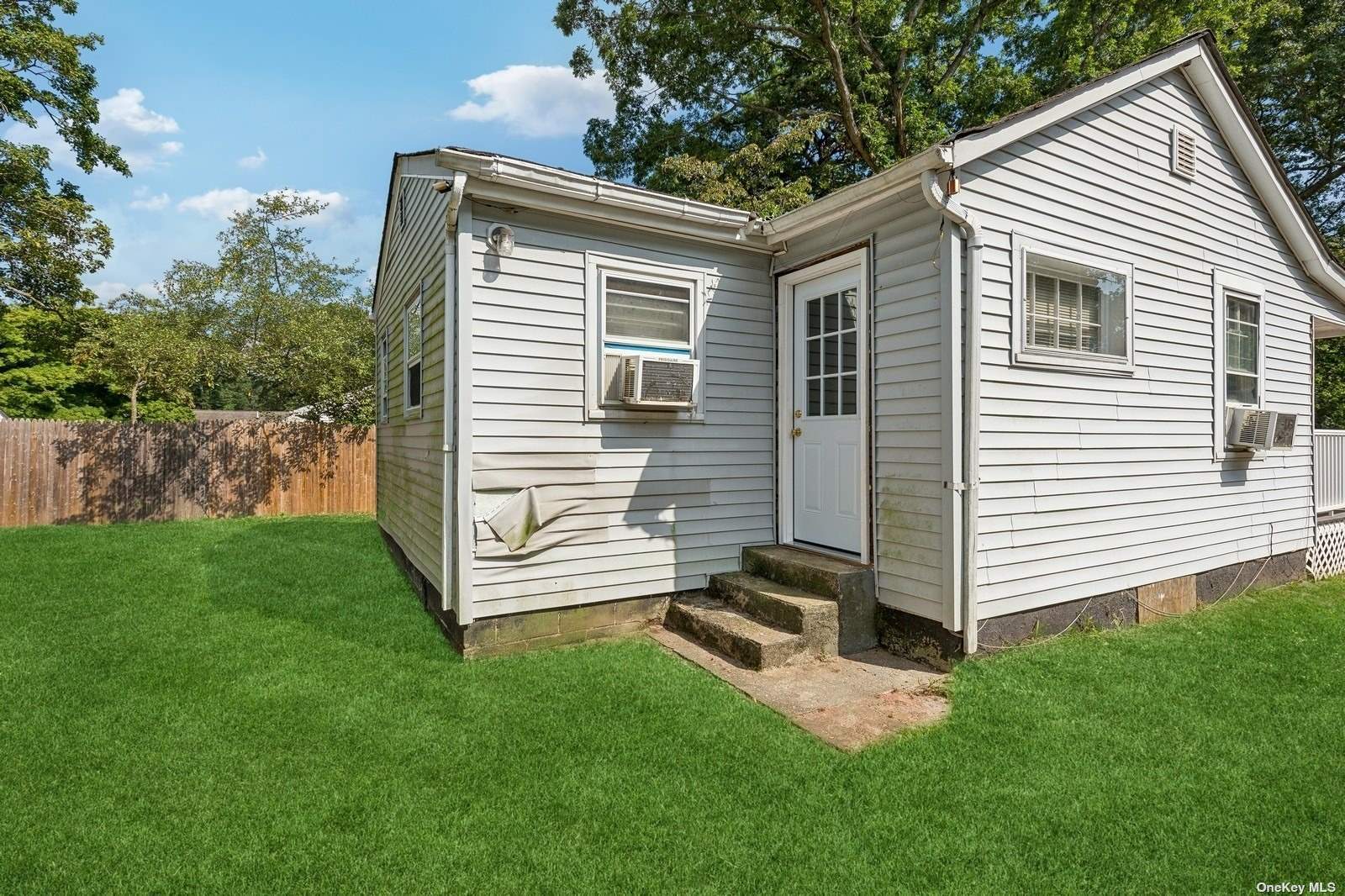 Photo 5 of 10 of 31 Ormond Avenue house