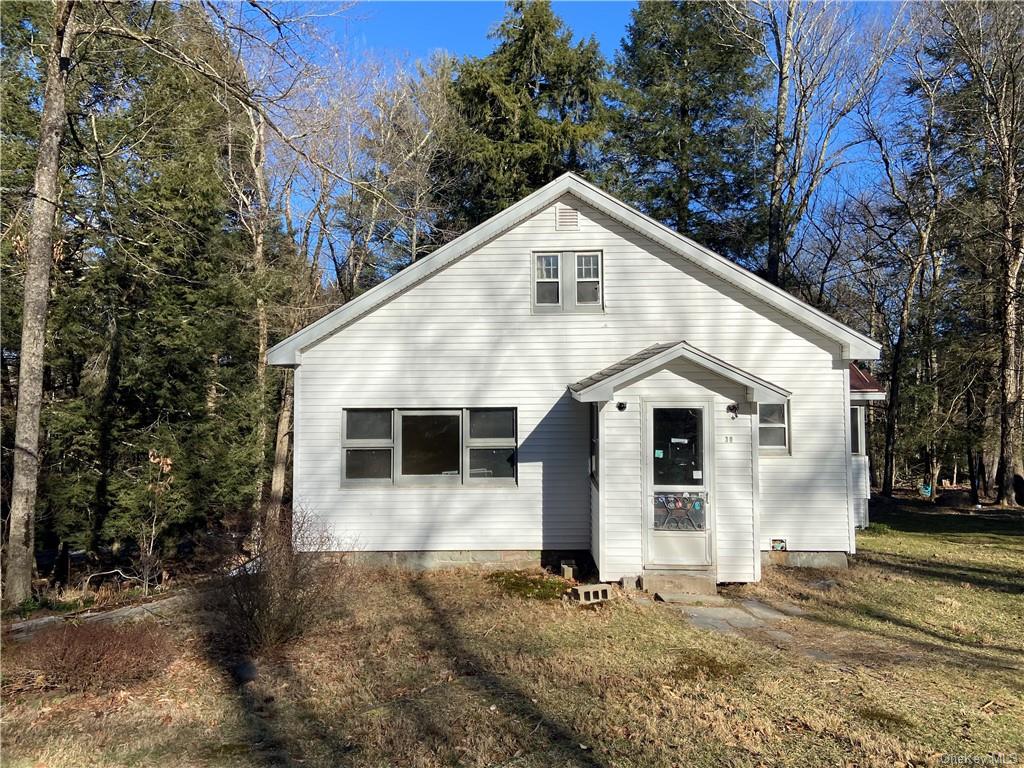 Photo 5 of 31 of 30 N Mohican Trail house