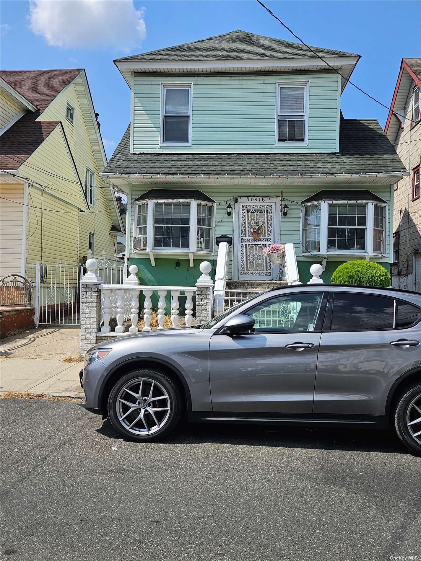 Photo 1 of 1 of 109-16 118th Street house