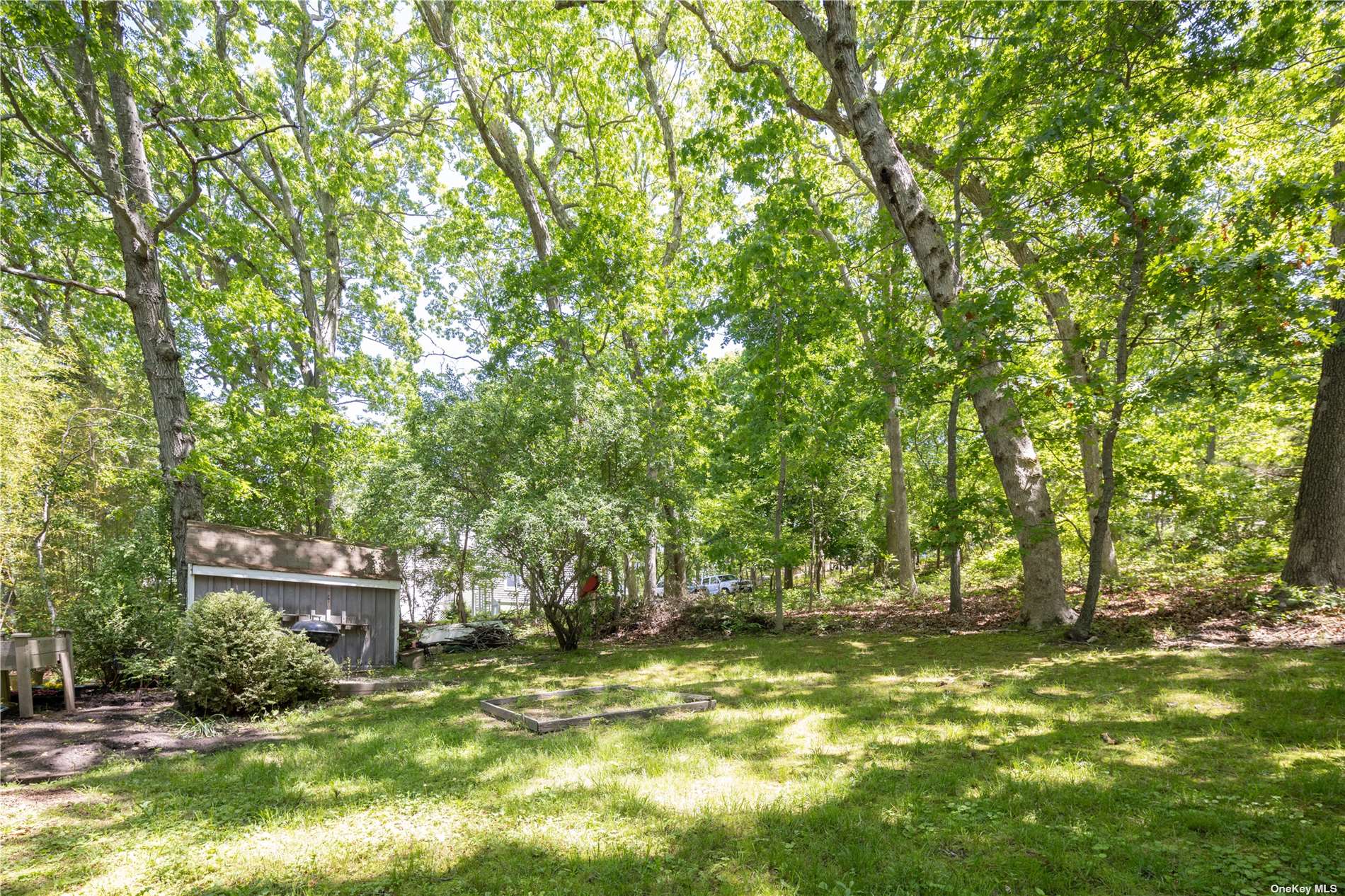 Photo 10 of 16 of 805 Oak Avenue house