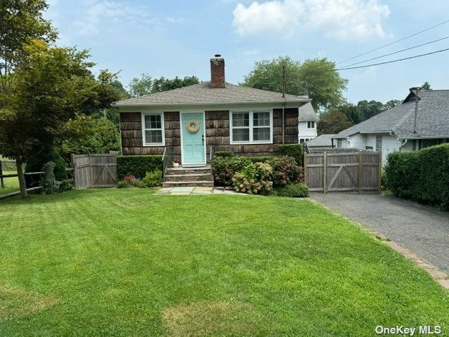 Photo 1 of 1 of 3 New York Avenue house