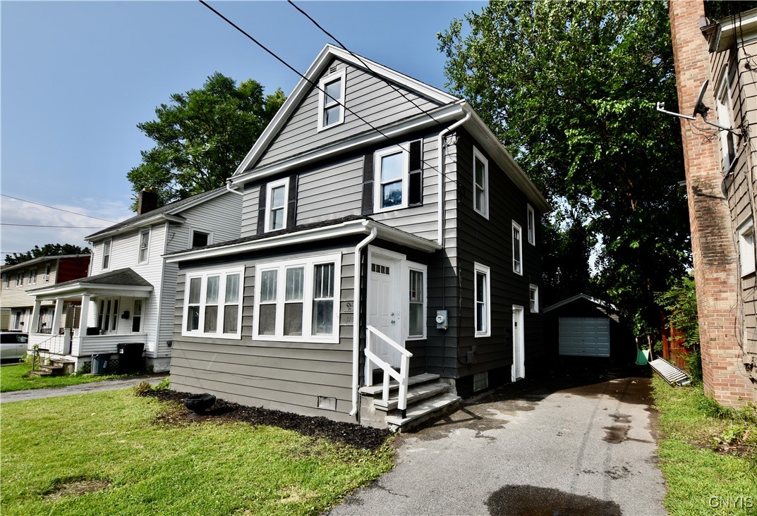 Photo 1 of 28 of 118 Berwyn Avenue house