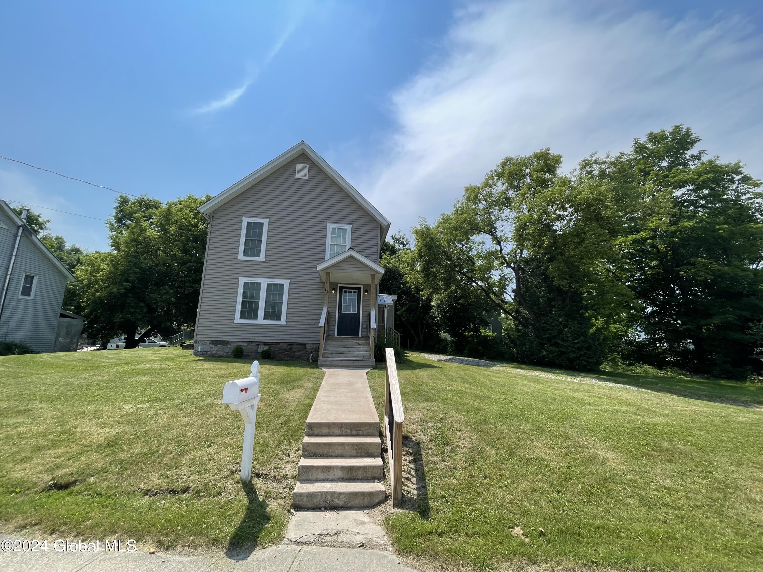 Photo 1 of 37 of 10 Treadway Street house