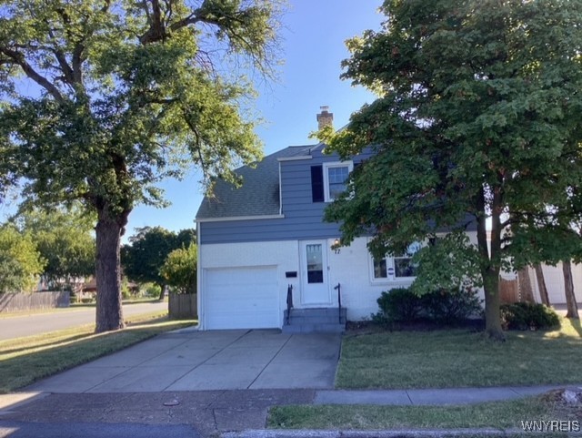 Photo 2 of 17 of 77 Fayette Avenue house