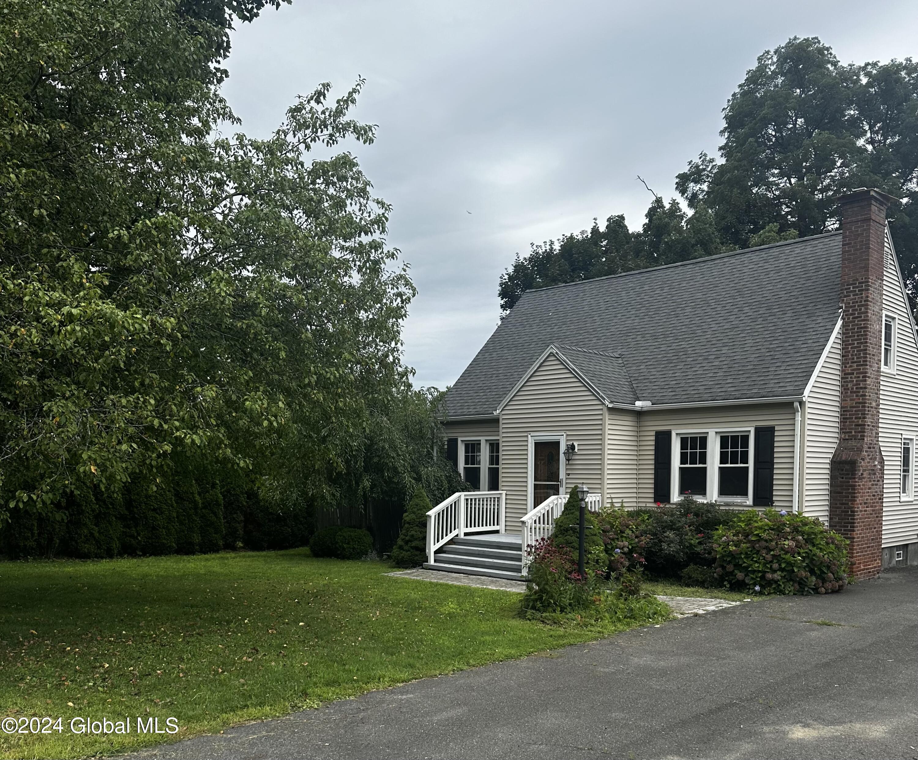 Photo 1 of 1 of 5 Bolivar Avenue house