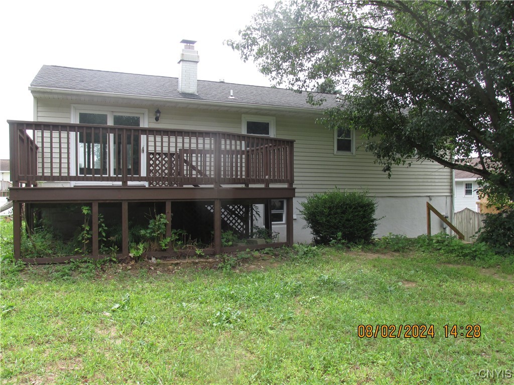 Photo 2 of 16 of 703 Crabapple Drive house