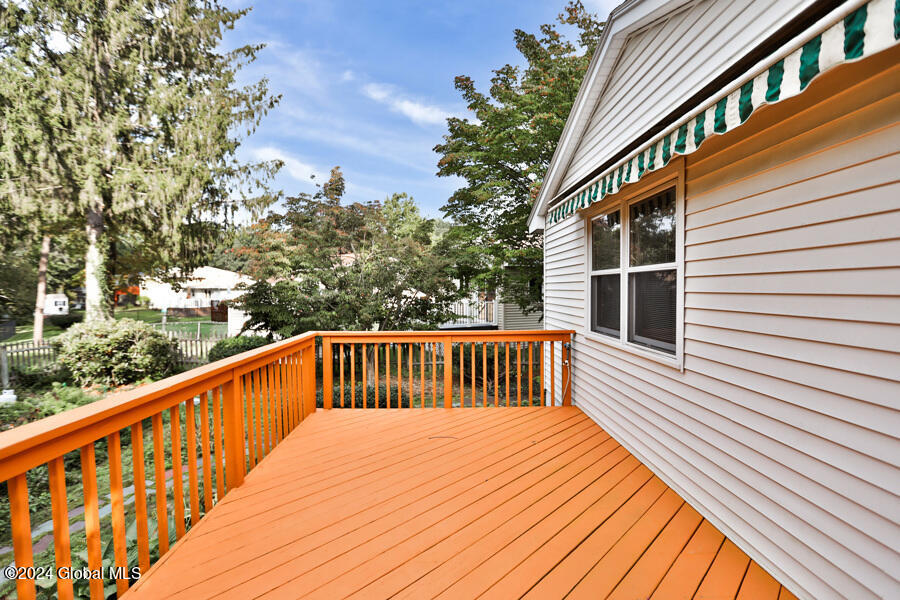 Photo 41 of 60 of 19 Scotch Pine Drive house