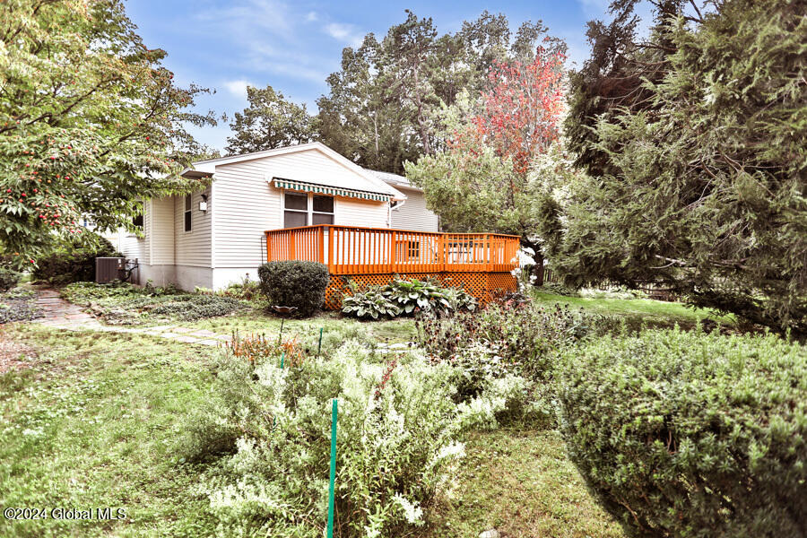 Photo 53 of 60 of 19 Scotch Pine Drive house