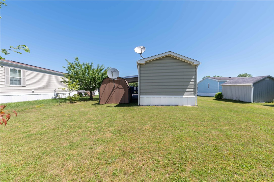 Photo 19 of 20 of 1021 Waterloo Geneva Road 81 mobile home