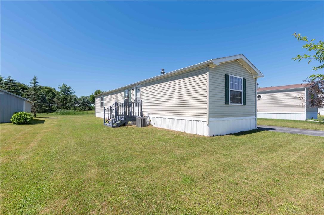 Photo 2 of 20 of 1021 Waterloo Geneva Road 81 mobile home