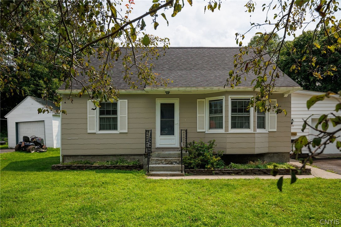 Photo 35 of 35 of 119 Iroquois Avenue W house