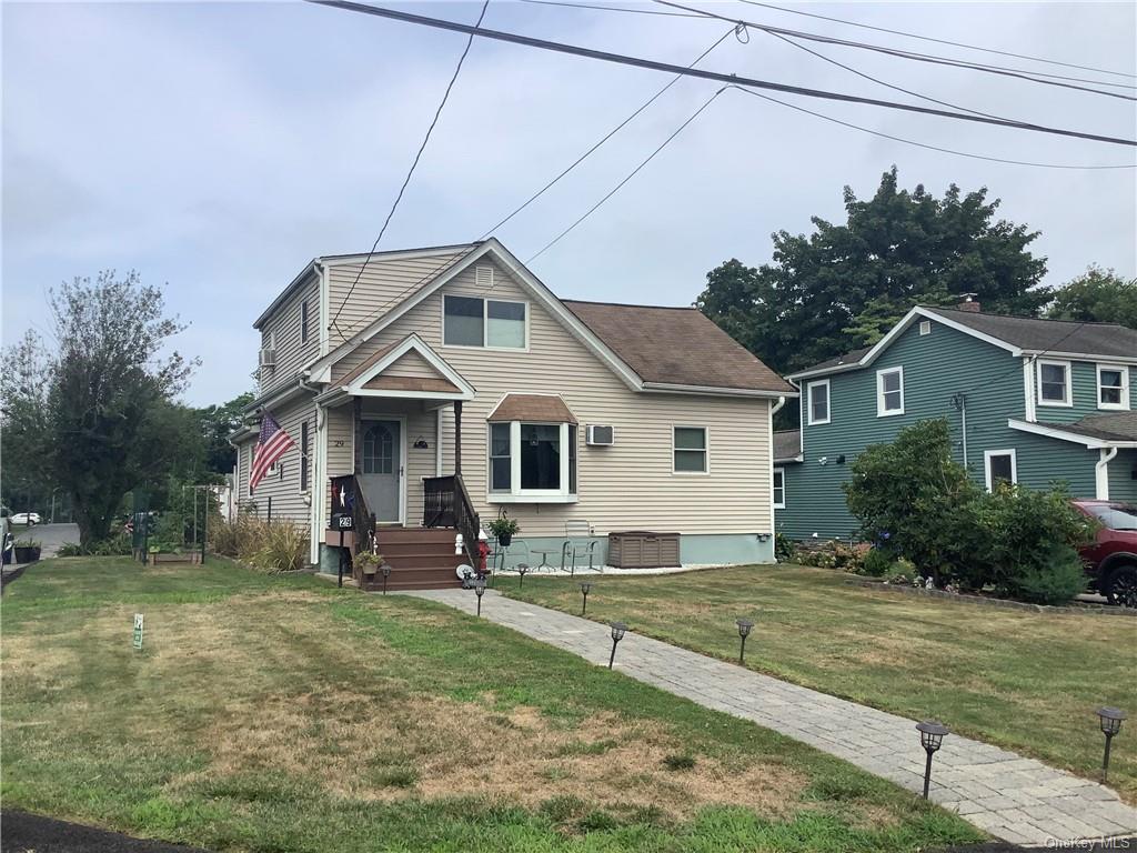 Photo 1 of 2 of 29 Benson Avenue house