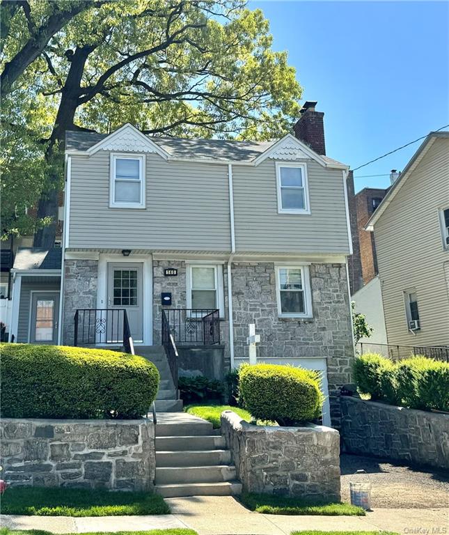 Photo 1 of 1 of 140 Sedgwick Avenue house