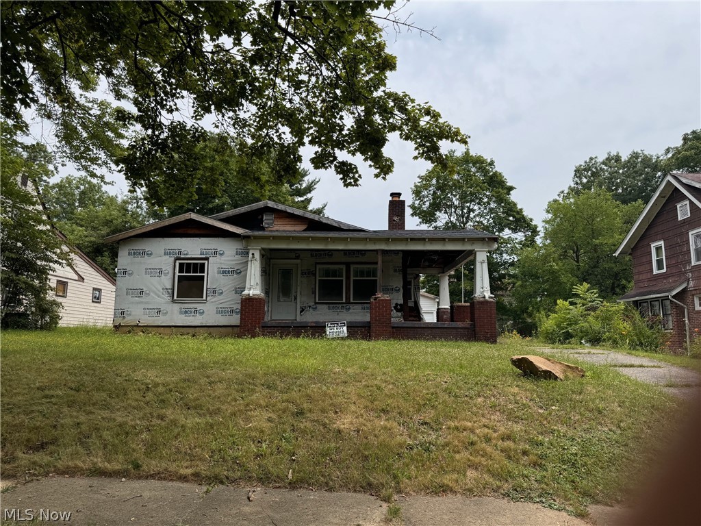 Photo 1 of 1 of 687 Roslyn Avenue house