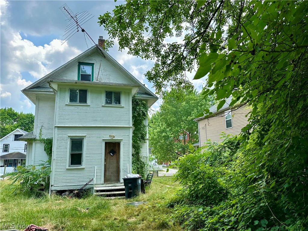 Photo 4 of 4 of 47 W Mildred Avenue house