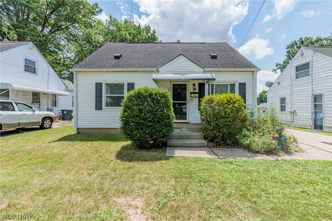 Photo 1 of 44 of 798 E Archwood Avenue house