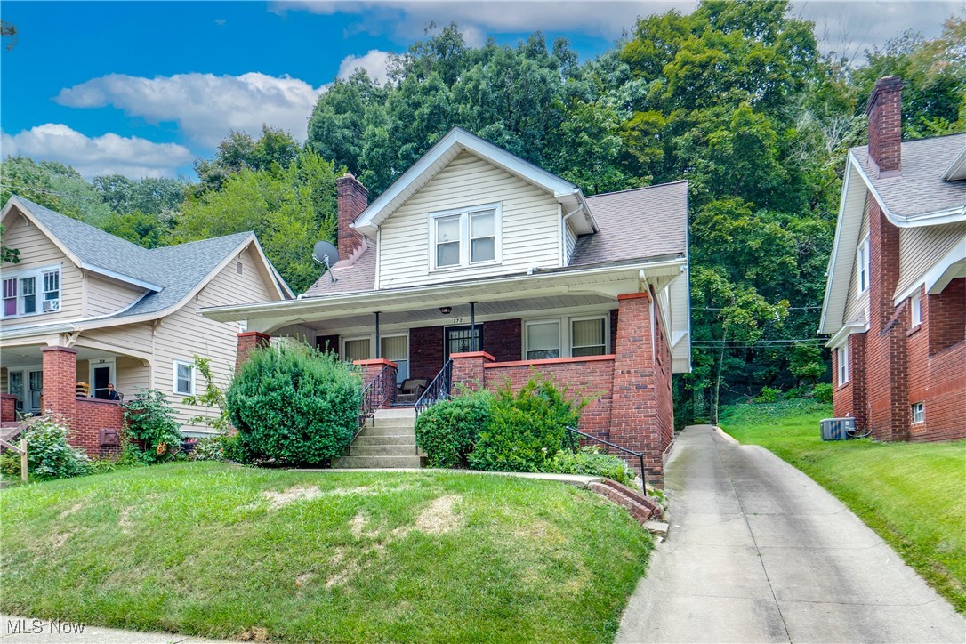 Photo 2 of 18 of 372 Trigonia Drive house