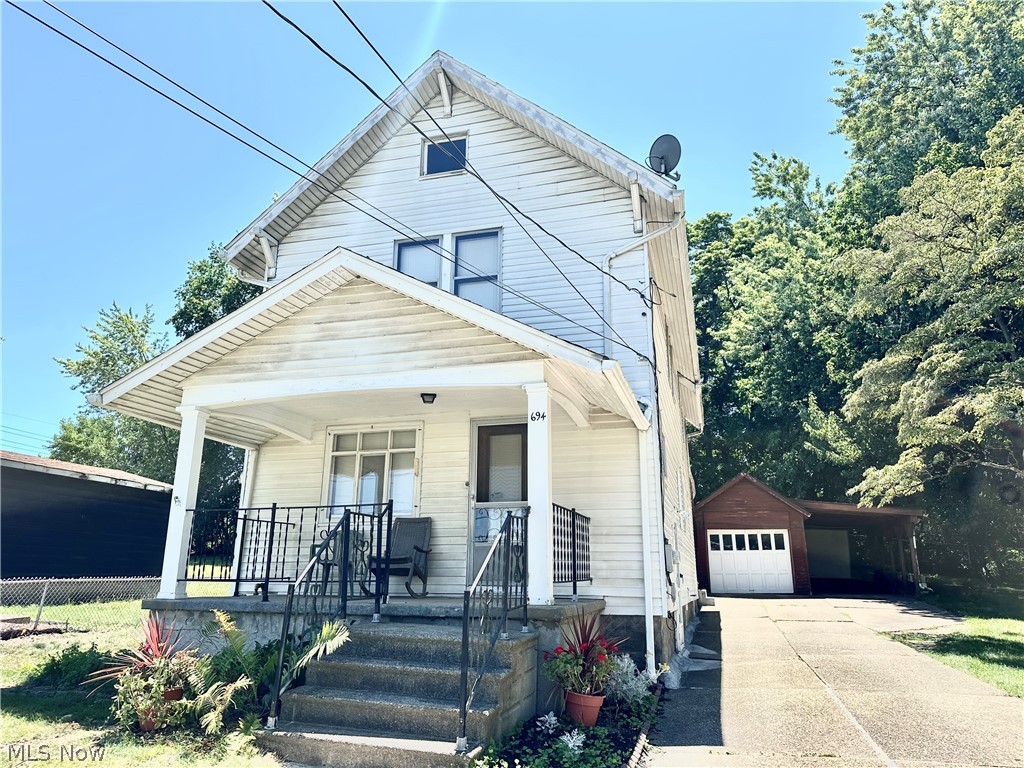 Photo 2 of 46 of 694 Ocean Avenue house