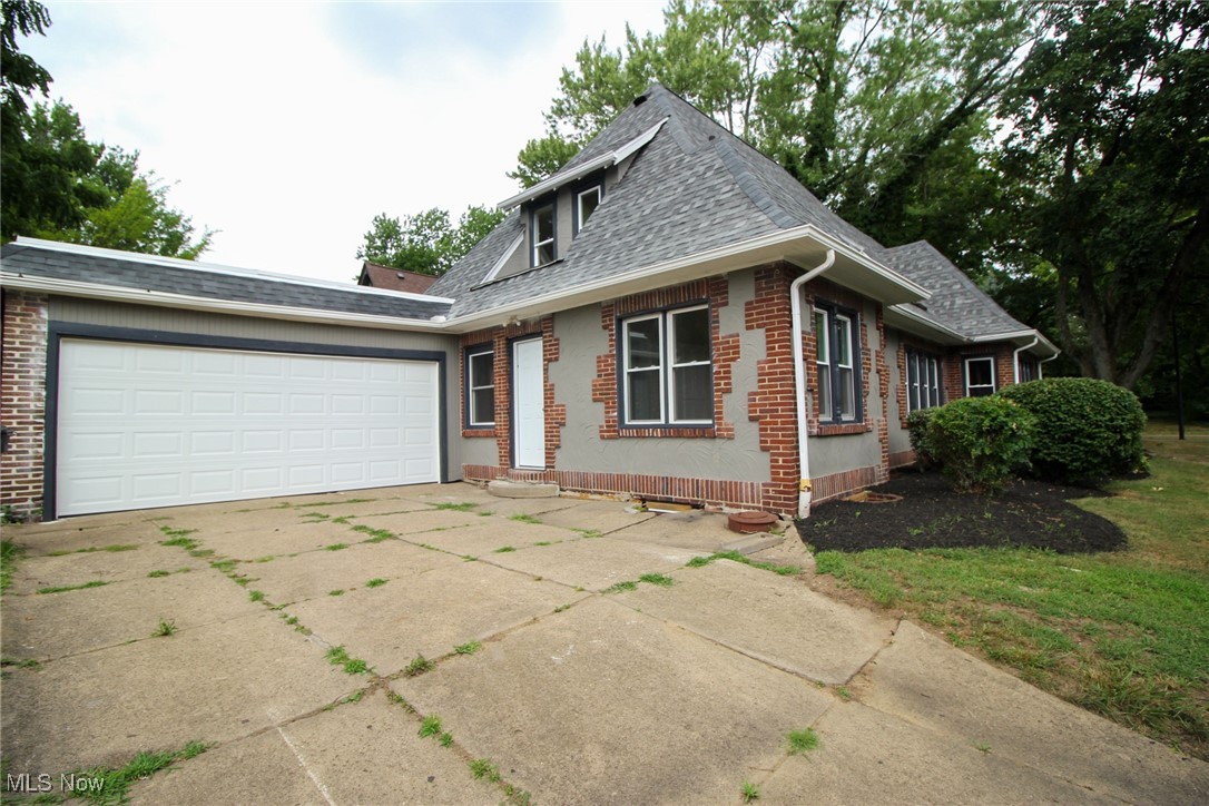 Photo 45 of 46 of 1120 Delia Avenue house