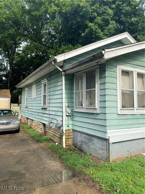 Photo 3 of 16 of 156 Roger Avenue house